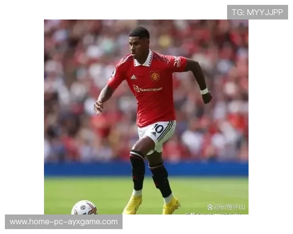 曼联角球后点补射，拉什福德再添一记头槌