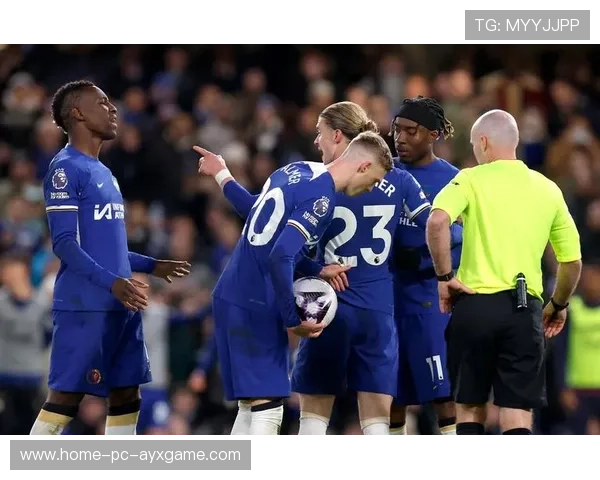 埃弗顿球员手球未被判点球，桑德兰球迷愤怒，埃弗顿著名球员